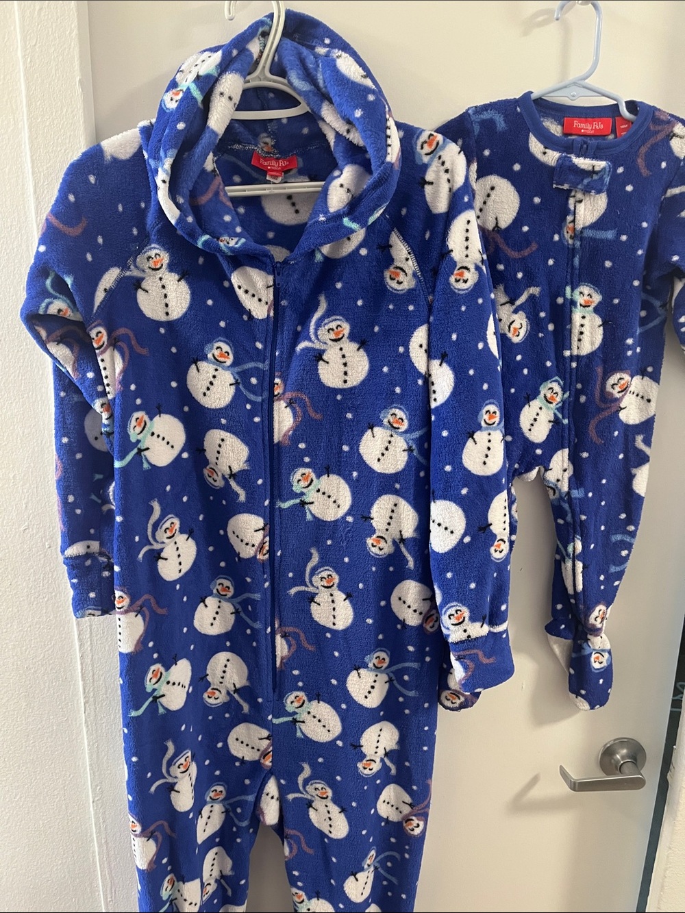 Matching Snowman Family Pajamas Size Adult M and Kids 18M